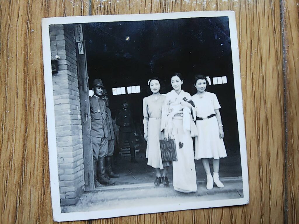 【女優・高尾光子】古写真◆戦時中の慰問団写真師台紙鶏卵紙