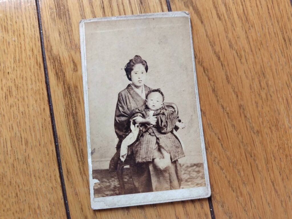 古写真の調査後売却】高千穂宣麿の妻・高千穂芳子の肖像(鶏卵紙