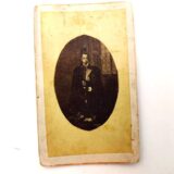【古写真の調査後売却】水戸藩主・徳川昭武の肖像写真（鶏卵紙、台紙貼付）