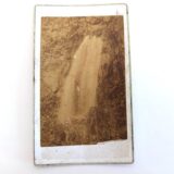 【古写真の調査後売却】明治初期、日光・華厳滝の風景写真（鶏卵紙、台紙貼付）